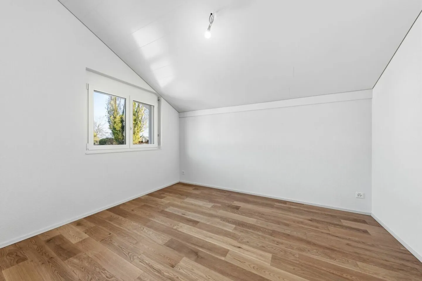Schöne neue Einzelvilla mit 5,5 Zimmern! - Foto 10 von 13