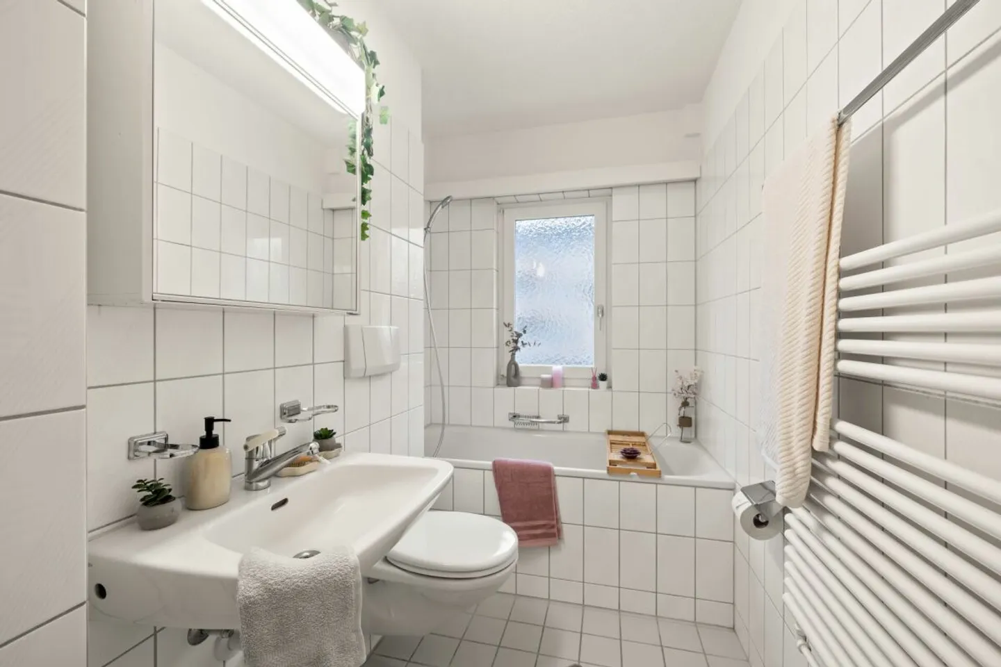 Renovated 3.5-room garden apartment - Photo 3 of 13