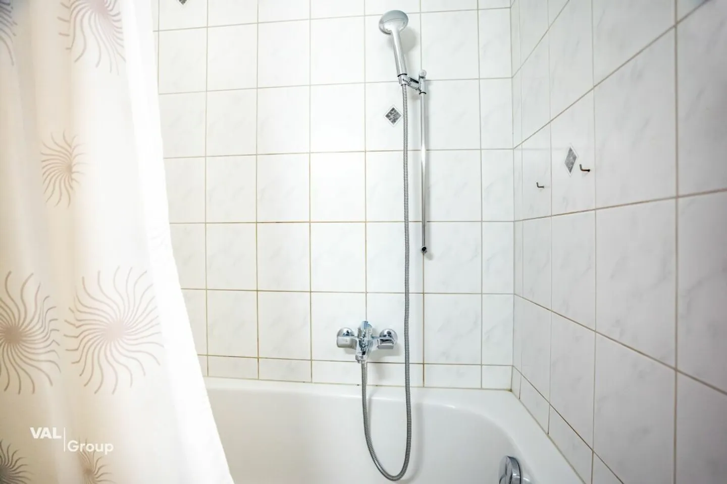 Furnished 2.5-room apartment for rent in a central location in Visp - Photo 7 of 9