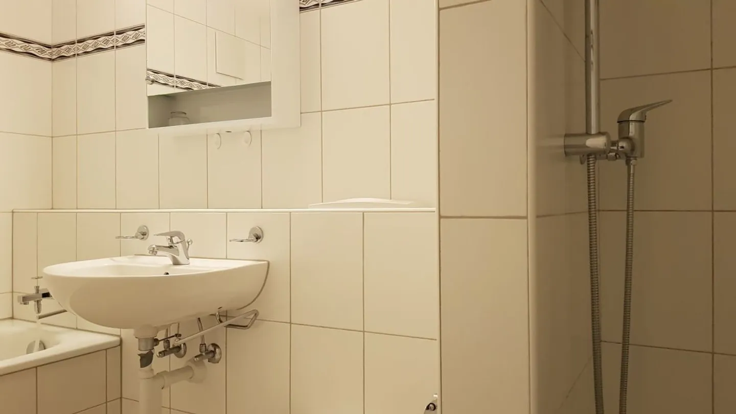 Charmante 2.5-Zimmer-Wohnung - Foto 5 von 8