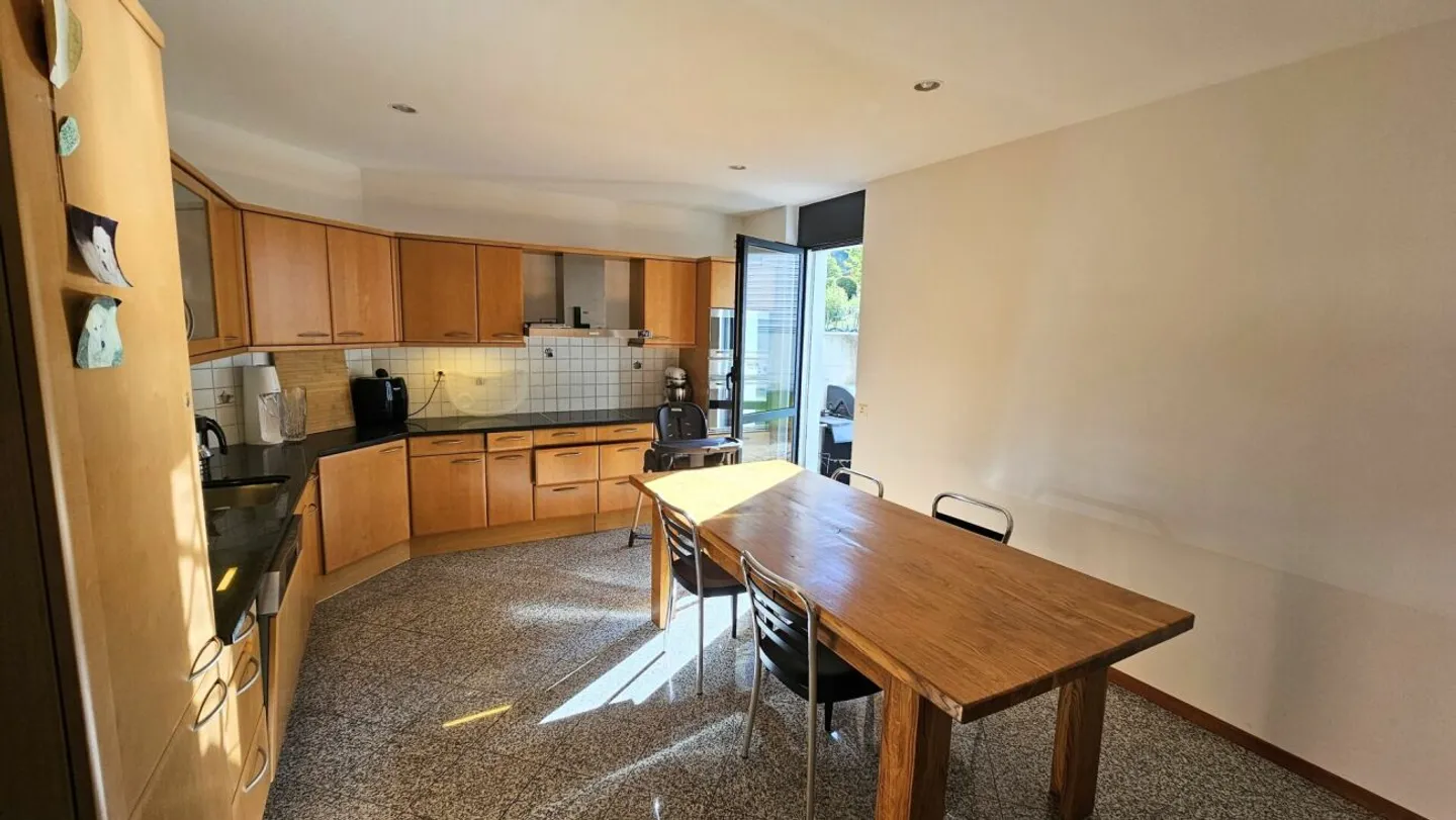 VILLA IN BEAUTIFUL LOCATION IN ARBEDO - Photo 5 of 13