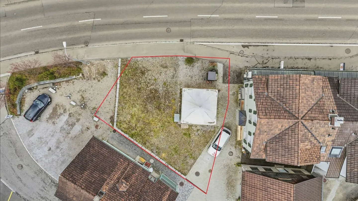 Terrain à bâtir avec option d'agrandissement au centre - Photo 1 sur 4