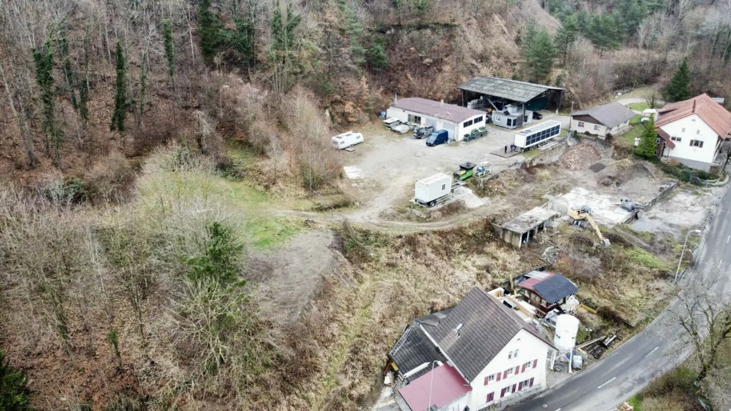 Investitori attenzione: 7.833 m² di terreno commerciale con diritti d'acqua esclusivi - Foto 9 di 10