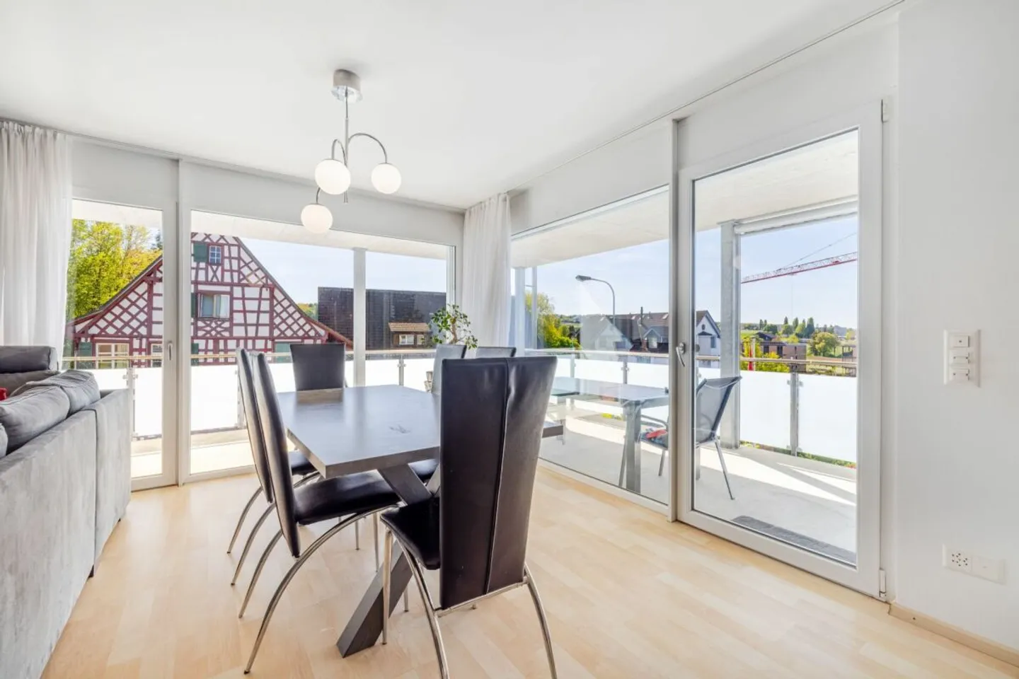 Helle 4.5-Zimmer-Wohnung mit Terrasse - Foto 5 von 10