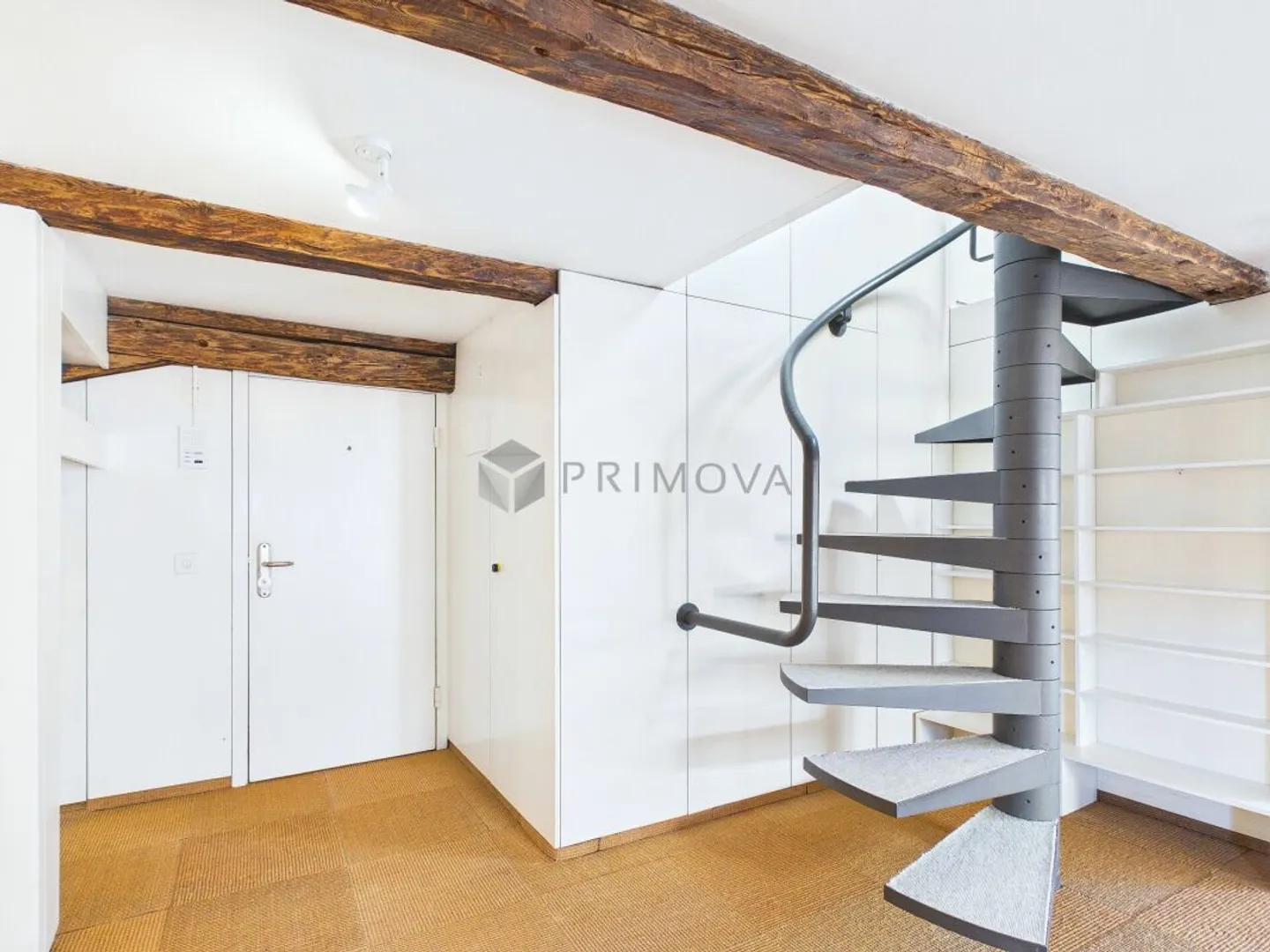 Sopra i tetti del centro storico di Coira - Foto 10 di 13