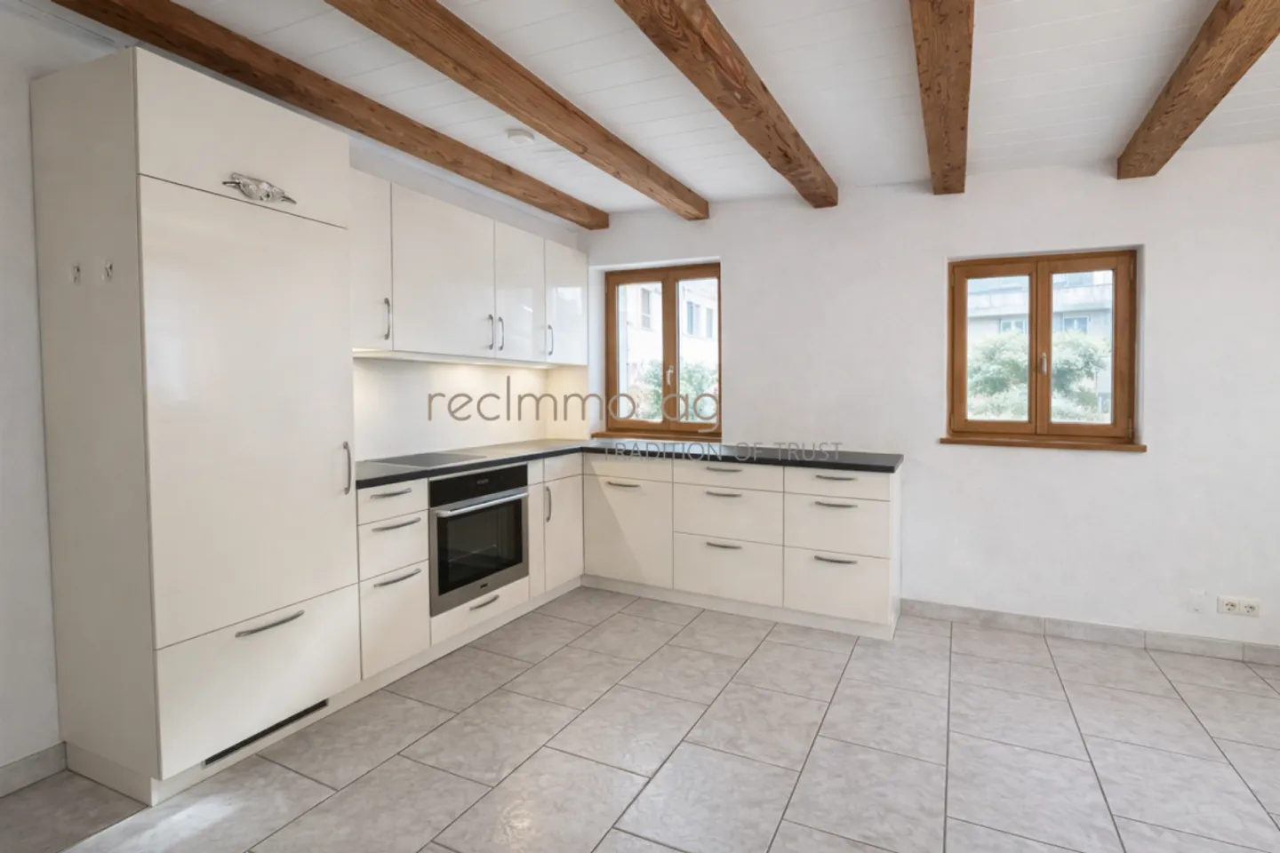 Casa bifamiliare affascinante con charme a traliccio, giardino e 170 m² di superficie abitabile - Foto 4 di 11