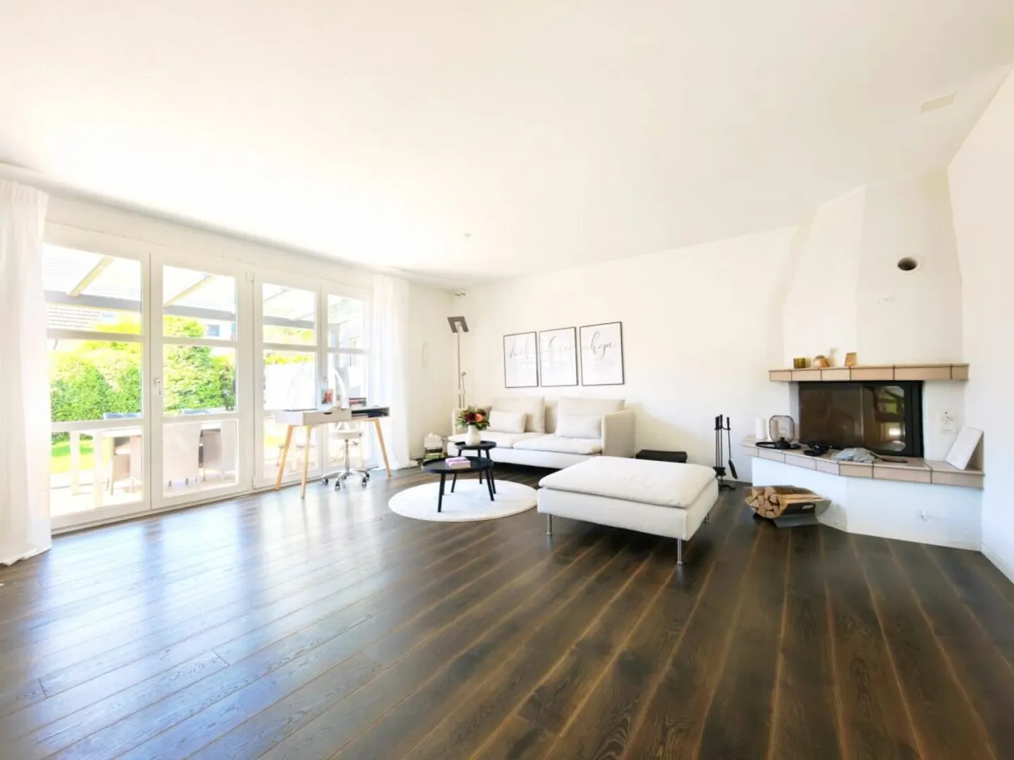 Single-family house with a separate apartment, conservatory, and garage in Oberglatt - Photo 4 of 13