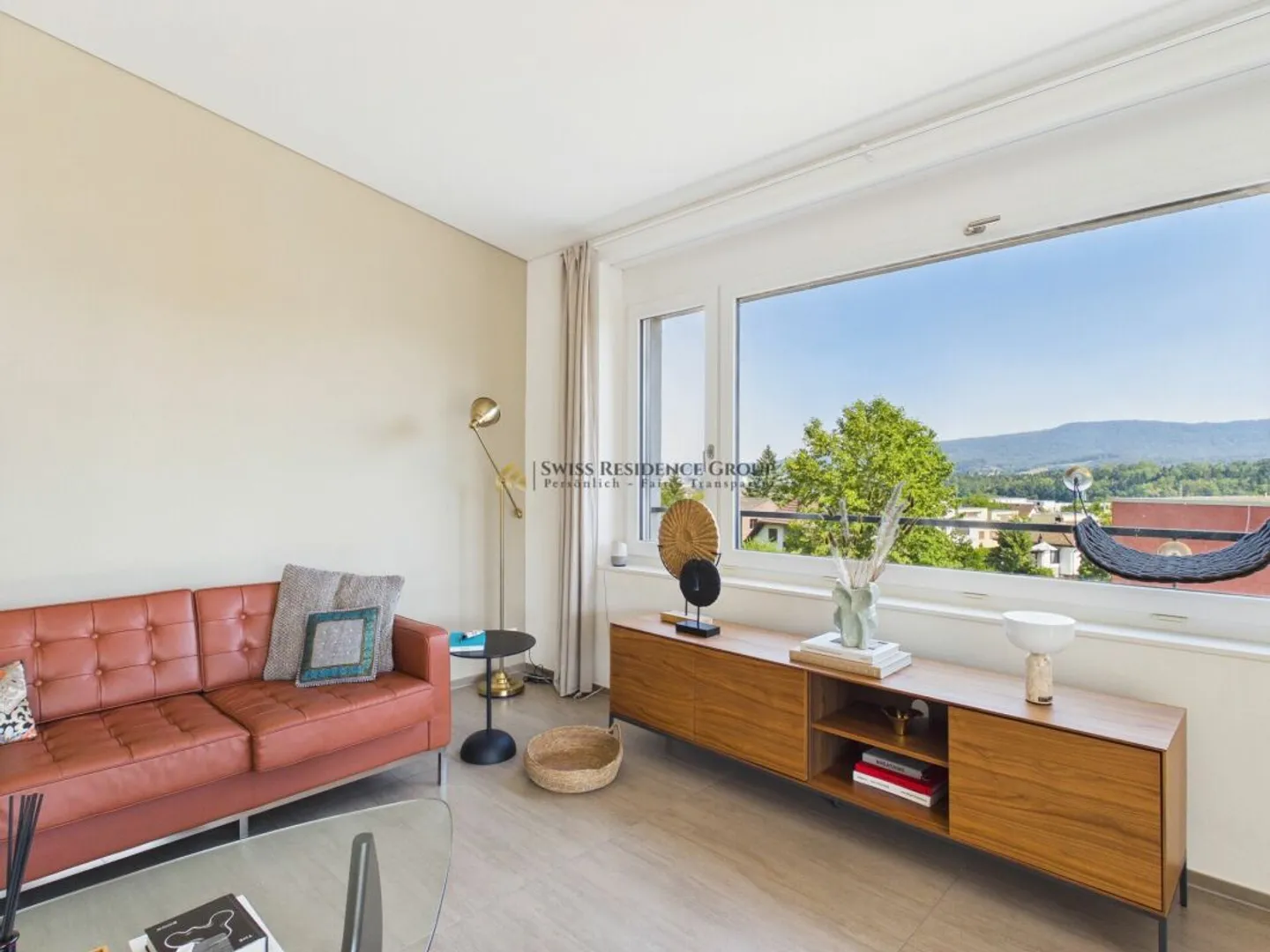 Appartamento con ampia terrazza e vista - Foto 3 di 13