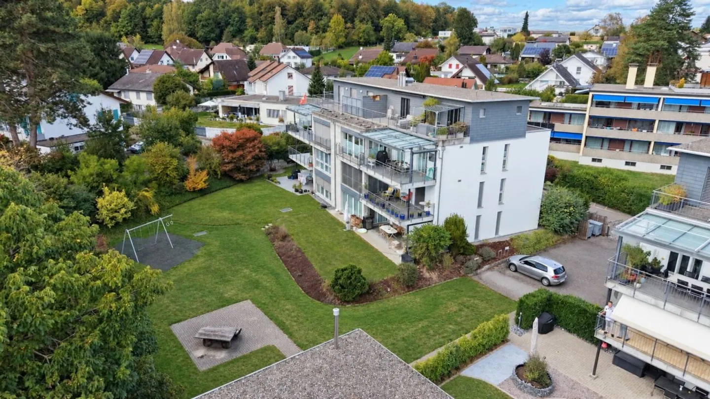 Wohnen wie im EFH! Zwei Etagen, 170m2 und zwei Terrassen - Foto 2 von 9