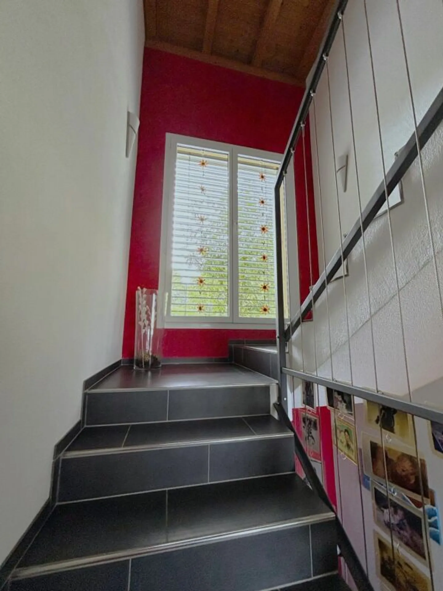 Attraktives 6.5 Zimmer-Doppeleinfamilienhaus mit Garten und Aussicht - Photo 12 of 13
