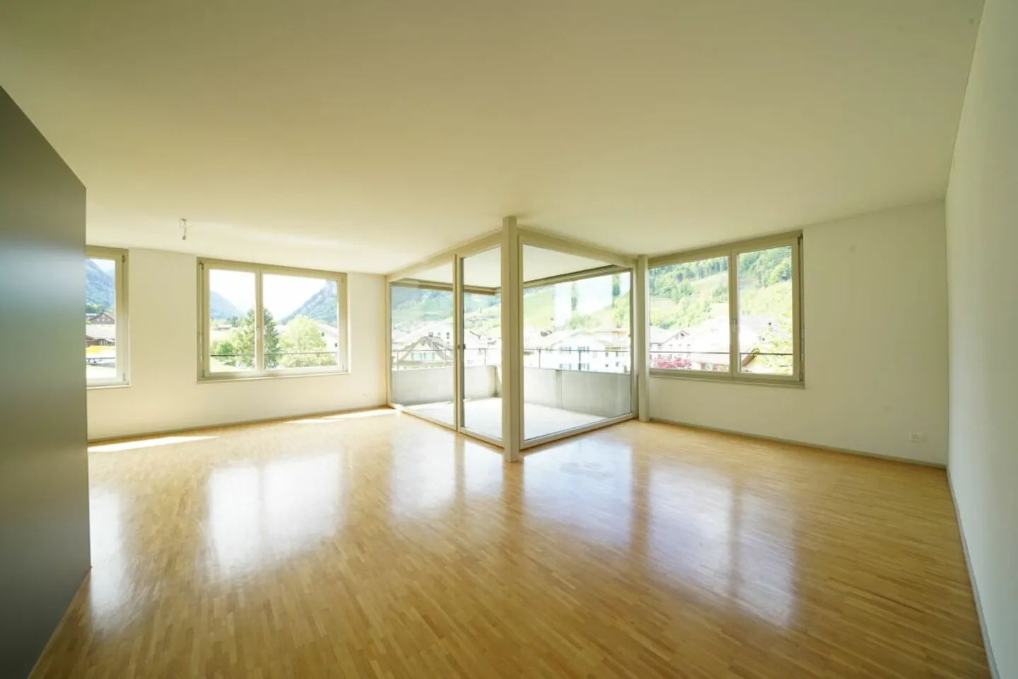 Attractive 4.5-room apartment in a quiet location in Büren NW - Photo 2 of 8