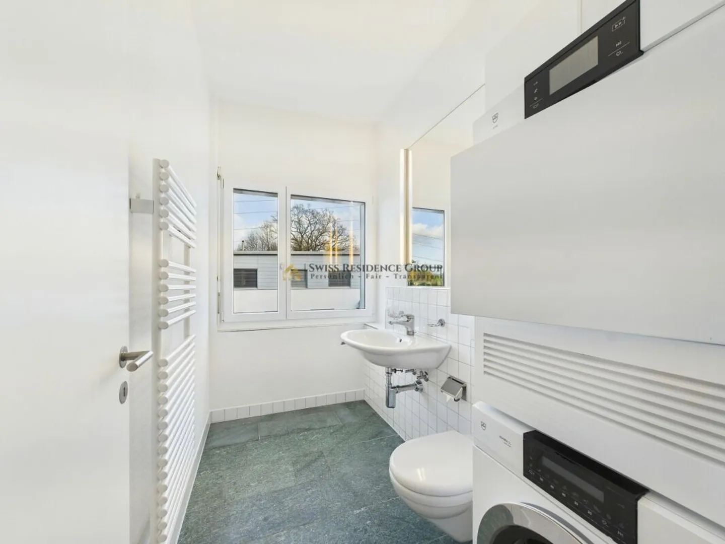 Lichtdurchfluteter, grosszügiger Wohntraum mit Aussicht - Photo 9 of 13