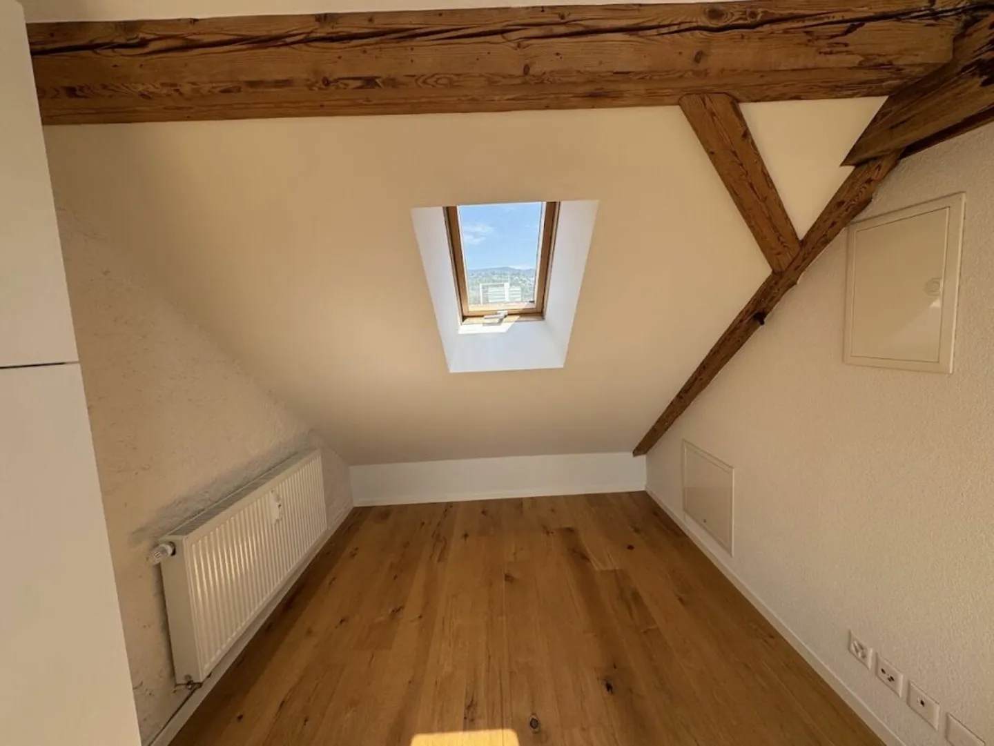 Charmante Dachwohnung - Foto 6 von 13