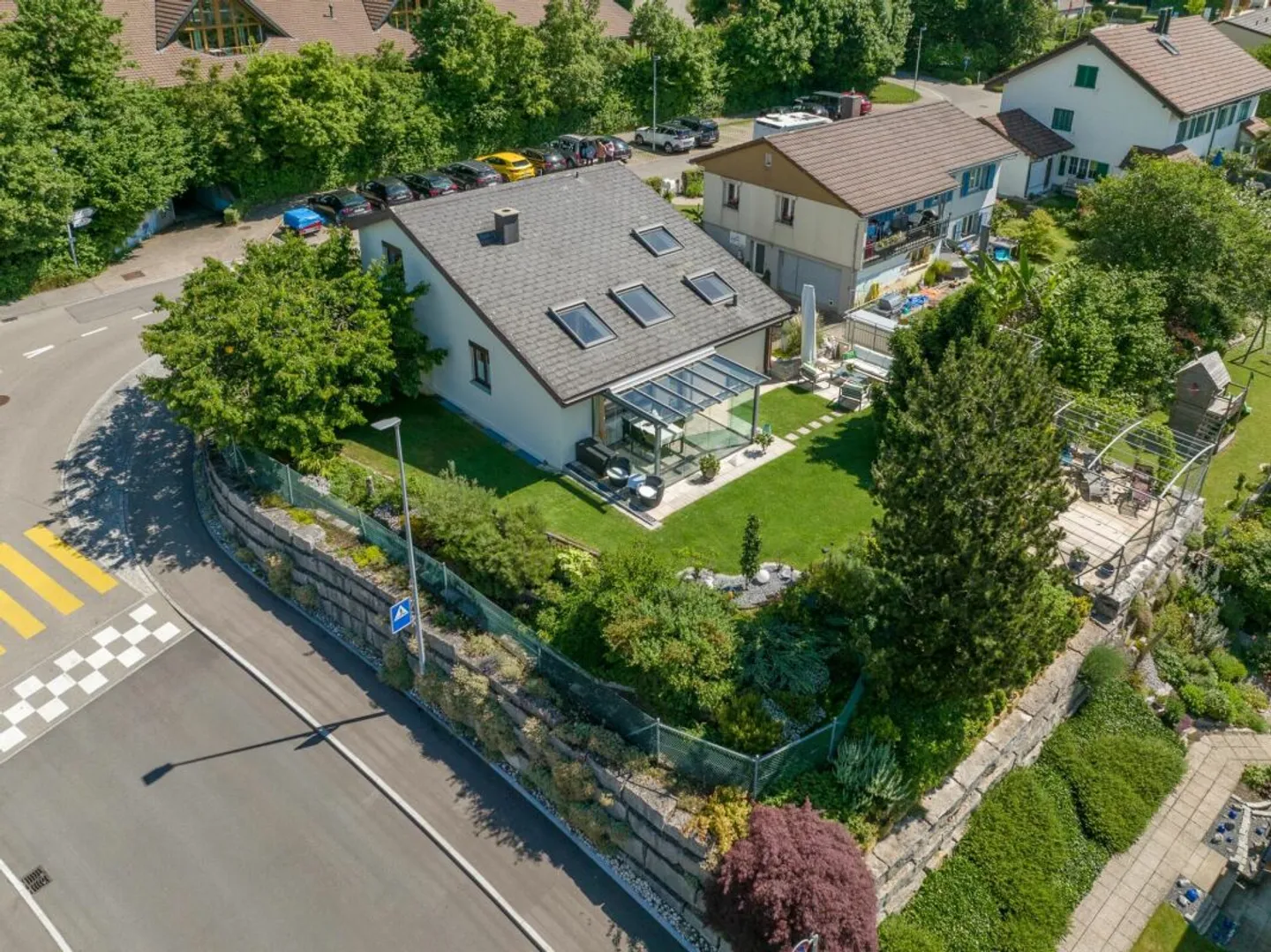 Charmantes Einfamilienhaus mit Garten - Foto 2 von 13