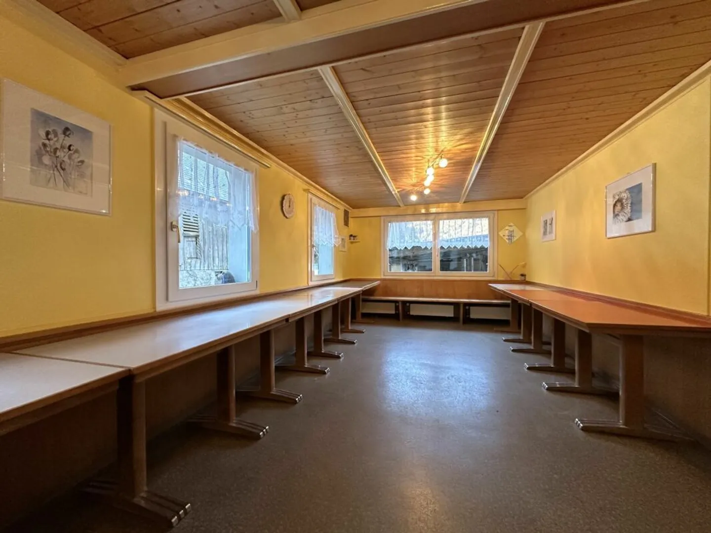 Exploitation gastronomique dans le Klöntal calme et idyllique - Photo 3 sur 11