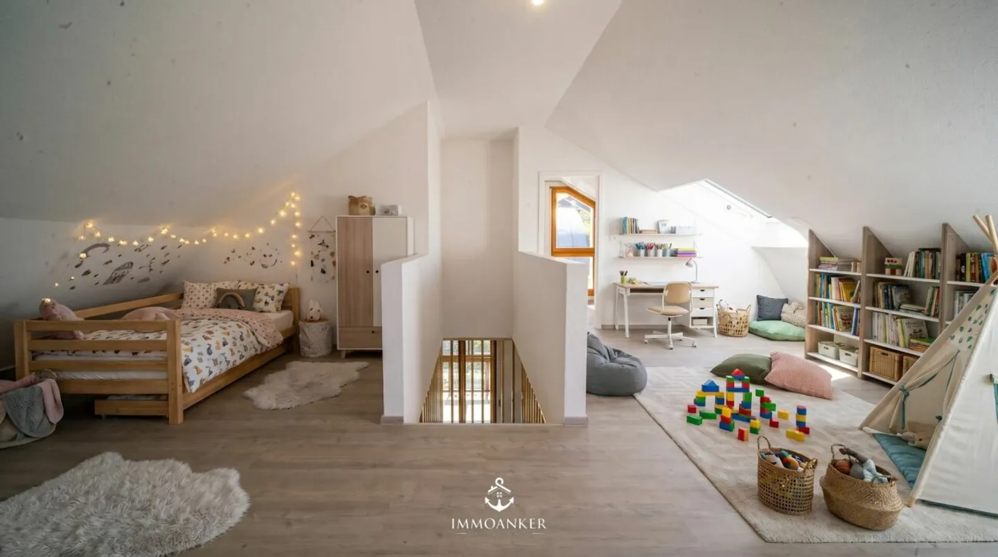 Maison individuelle de 6,5 pièces fraîchement rénovée avec pente sud et vue dégagée à Füllinsdorf - Photo 6 sur 13