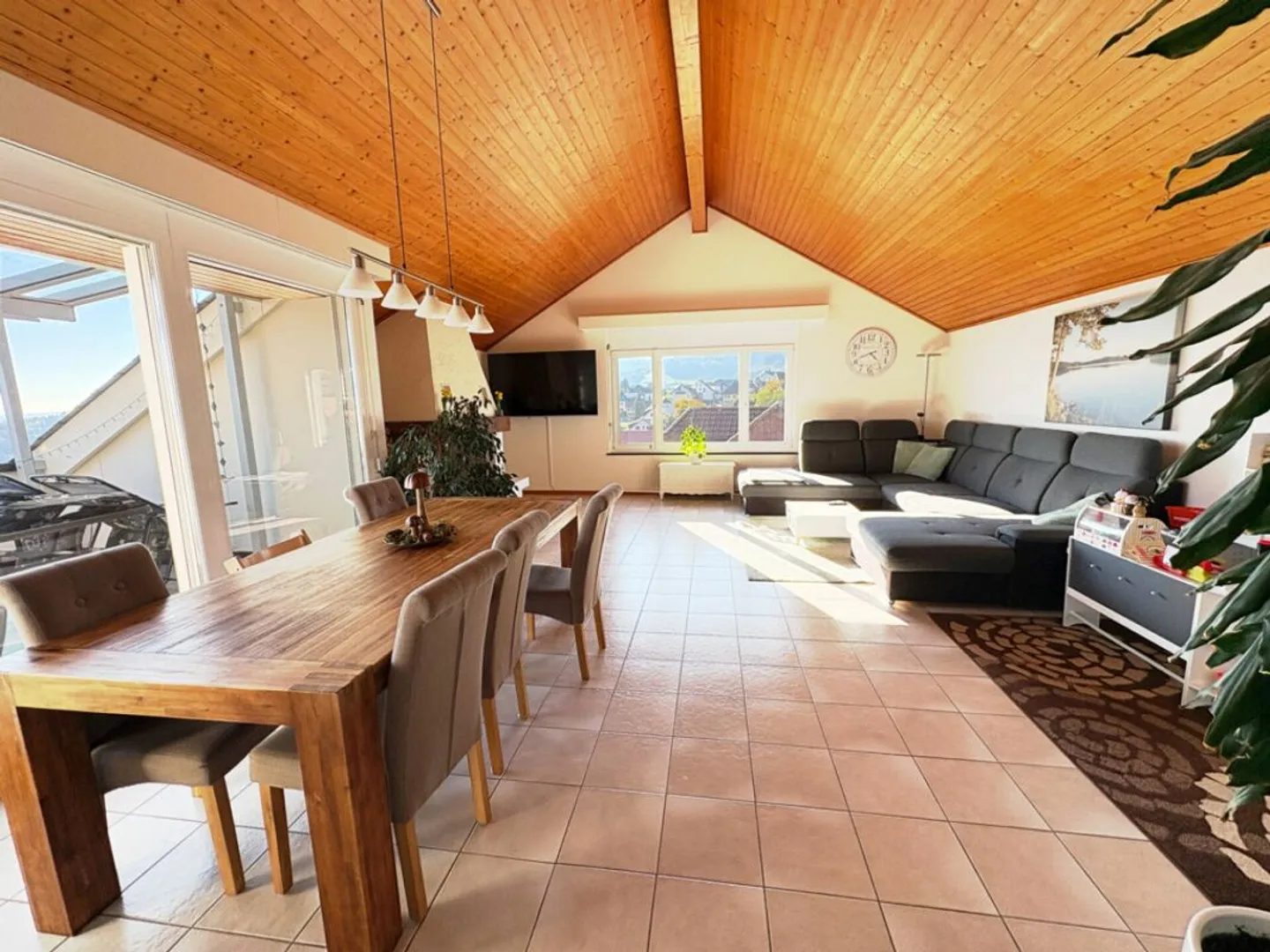 Geräumige Wohnung mit Alpenblick - Foto 4 von 13