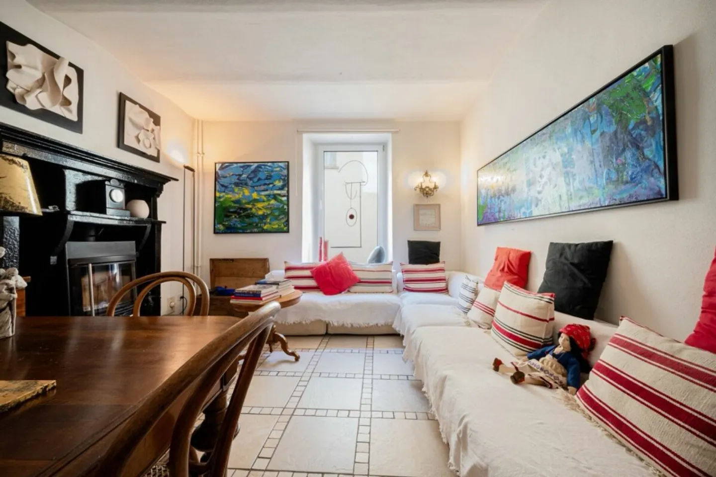 Una dimora storica per artisti con giardino nel cuore del paese - Foto 5 von 13