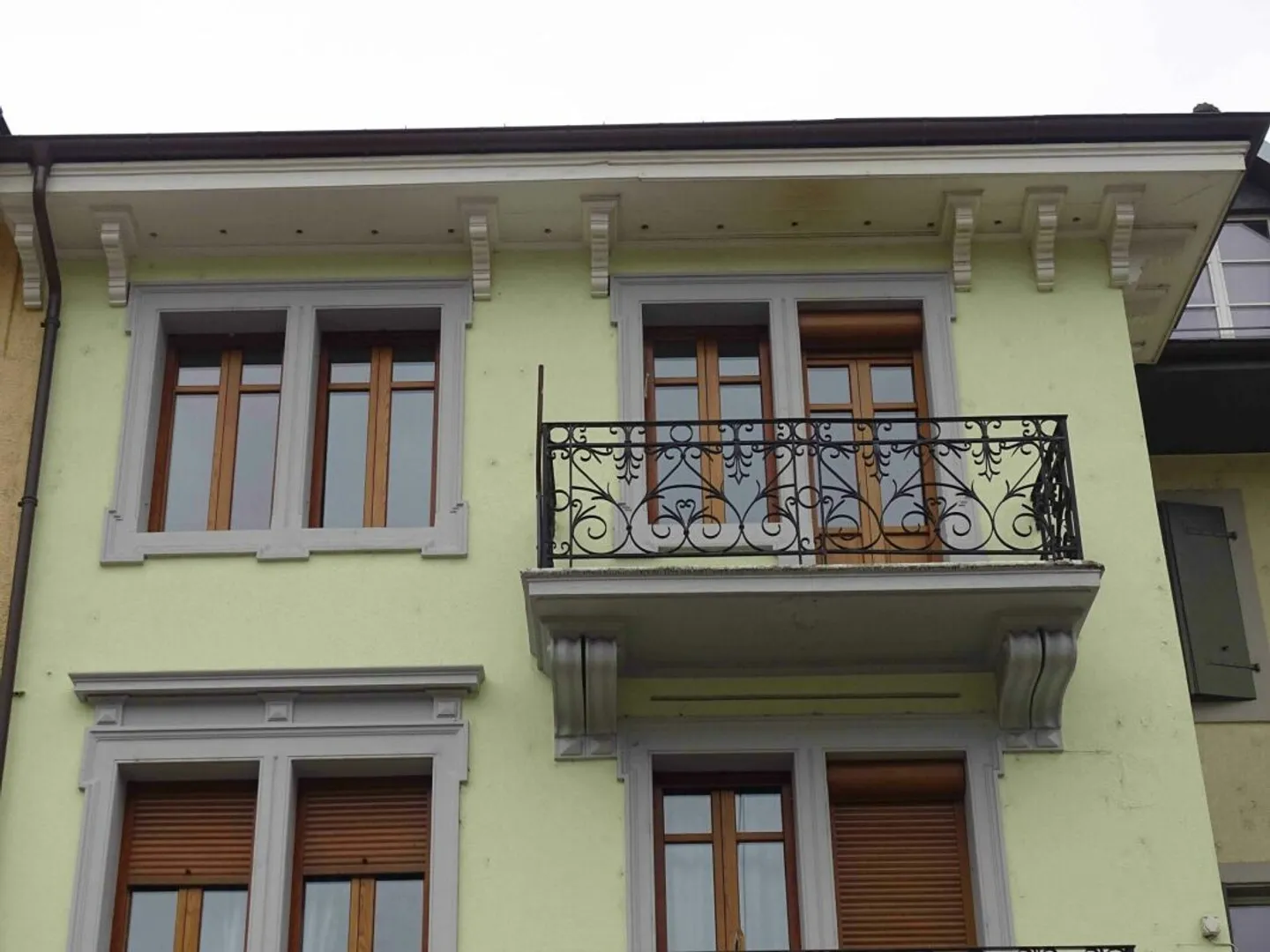 Building in Bex on Centrale Street - Photo 4 of 13