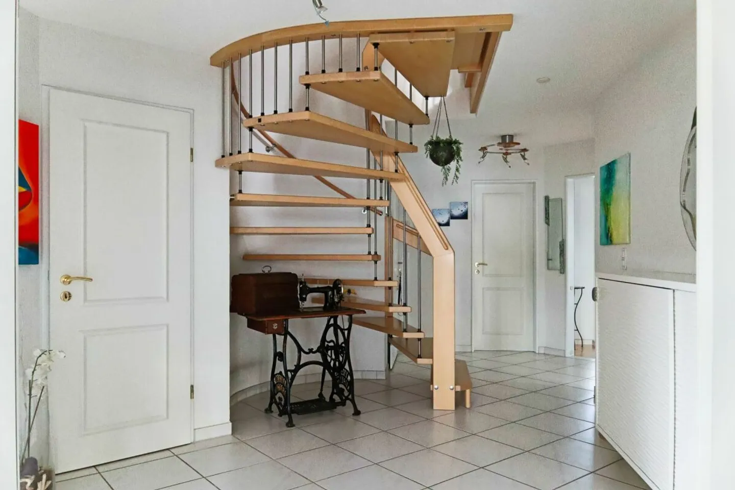 Maisonette penthouse exclusive de 5,5 pièces avec une sensation d'espace généreuse - Photo 6 sur 13