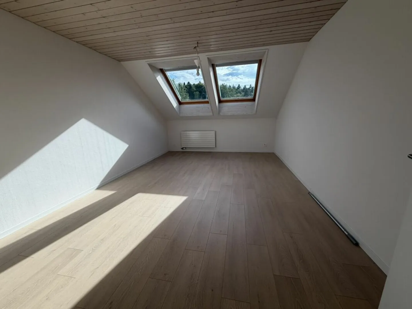 3.5 room bright attic apartment - Photo 11 of 13