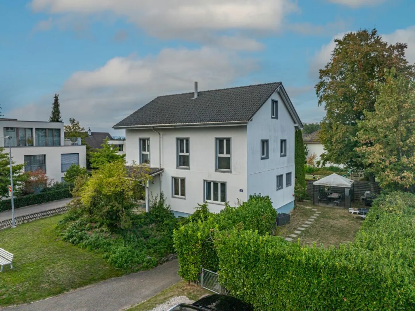 Charmantes Einfamilienhaus in Zollikerberg - Foto 1 von 9