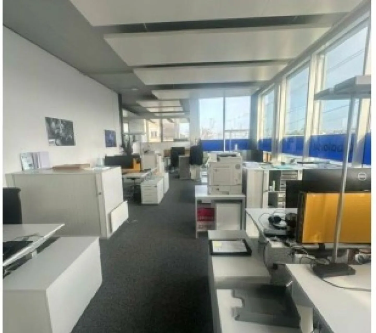 The perfect location for office or practice - Attractive rental space in a central location - Photo 2 of 5