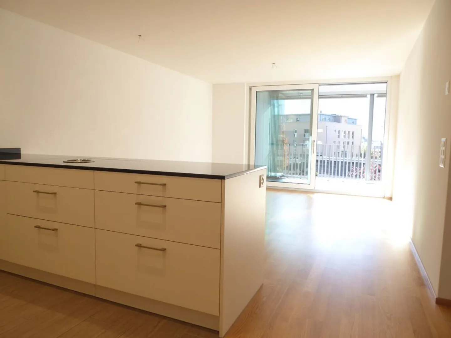 neuwertige 2.5-Zimmer-Wohnung in Walenstadt - Photo 2 of 12