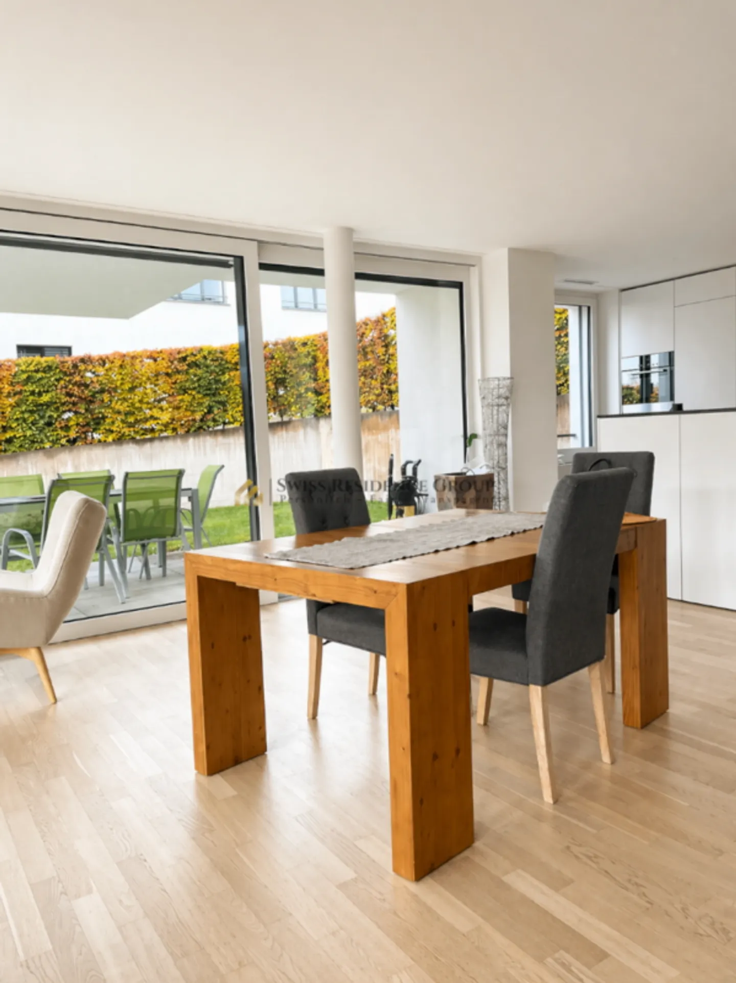 Modern 3.5 room apartment in Zollikon awaits you! - Photo 8 of 13