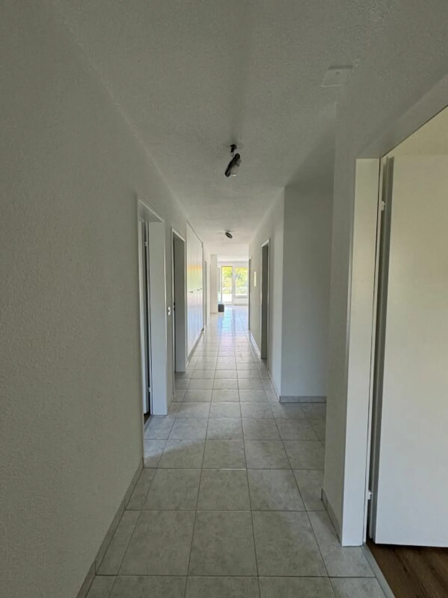 Attractive 5.5-room apartment on the 1st floor - Photo 6 of 13