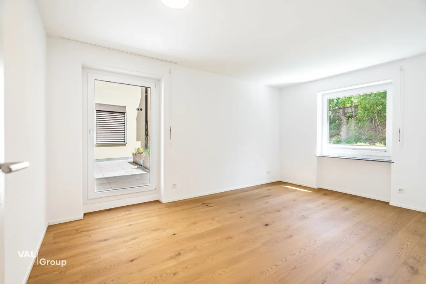 Exclusive 5.5-room apartment with single-family home character - prime location - Photo 6 of 13