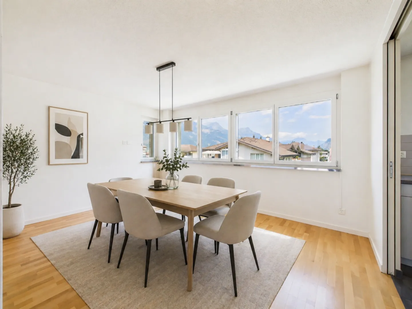 House feeling without garden work - Photo 4 of 9