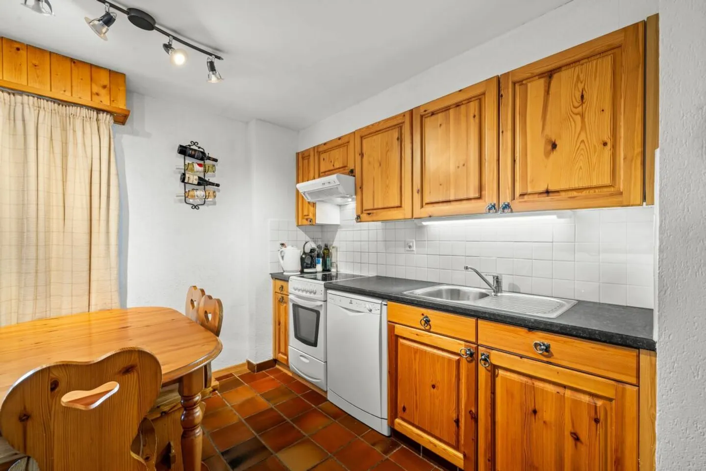 Appartamento di 3,5 locali con posizione centrale - Foto 8 di 13