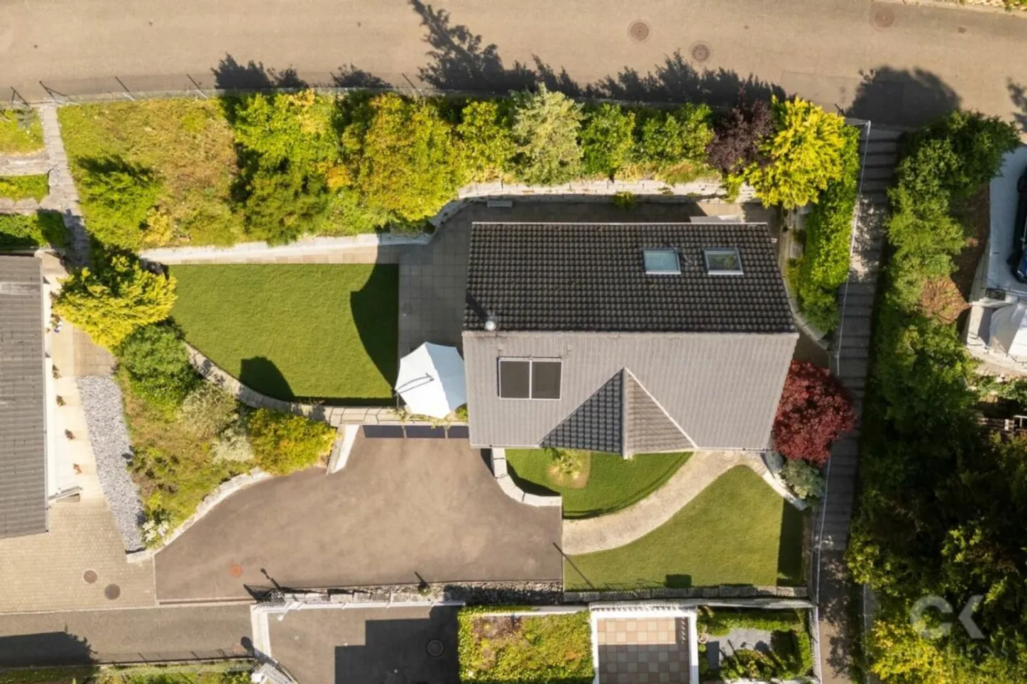 Family Paradise with Beautiful Garden and Far-Reaching Views - Photo 2 of 13