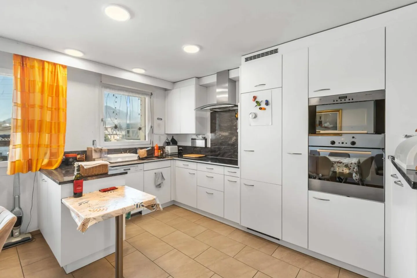 Modern Apartment in Central Lachen - Photo 6 of 9