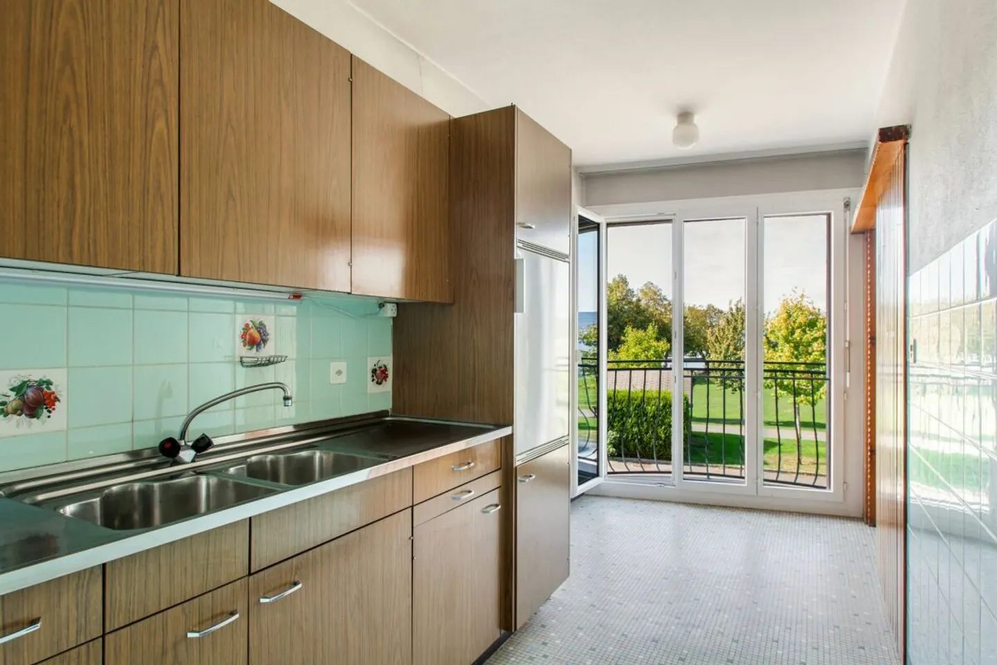 Appartement de 4.5 pièces face au lac, au coeur de Villeneuve - Photo 5 sur 13