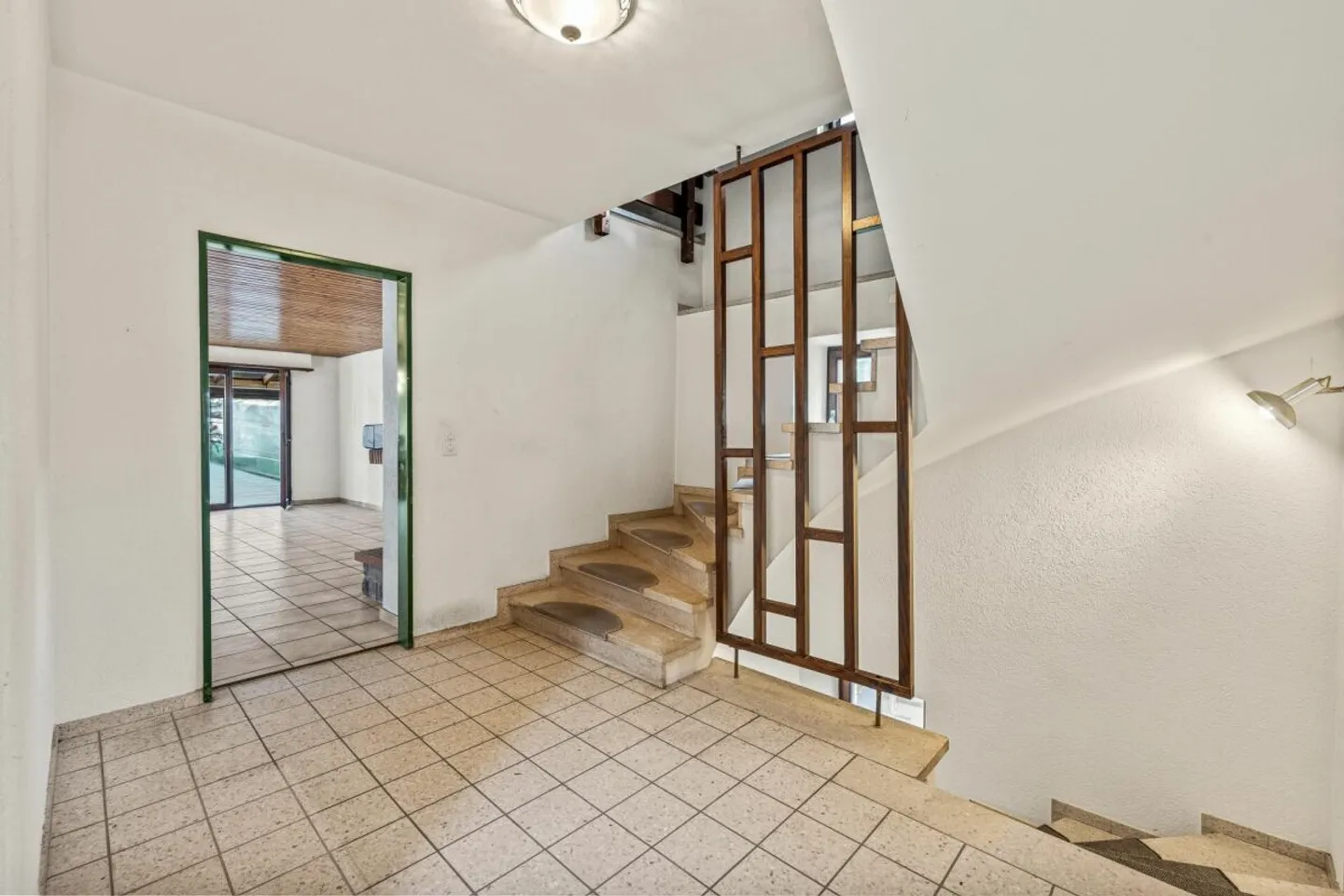 Affascinante casa unifamiliare con appartamento a Büren - Foto 8 di 13