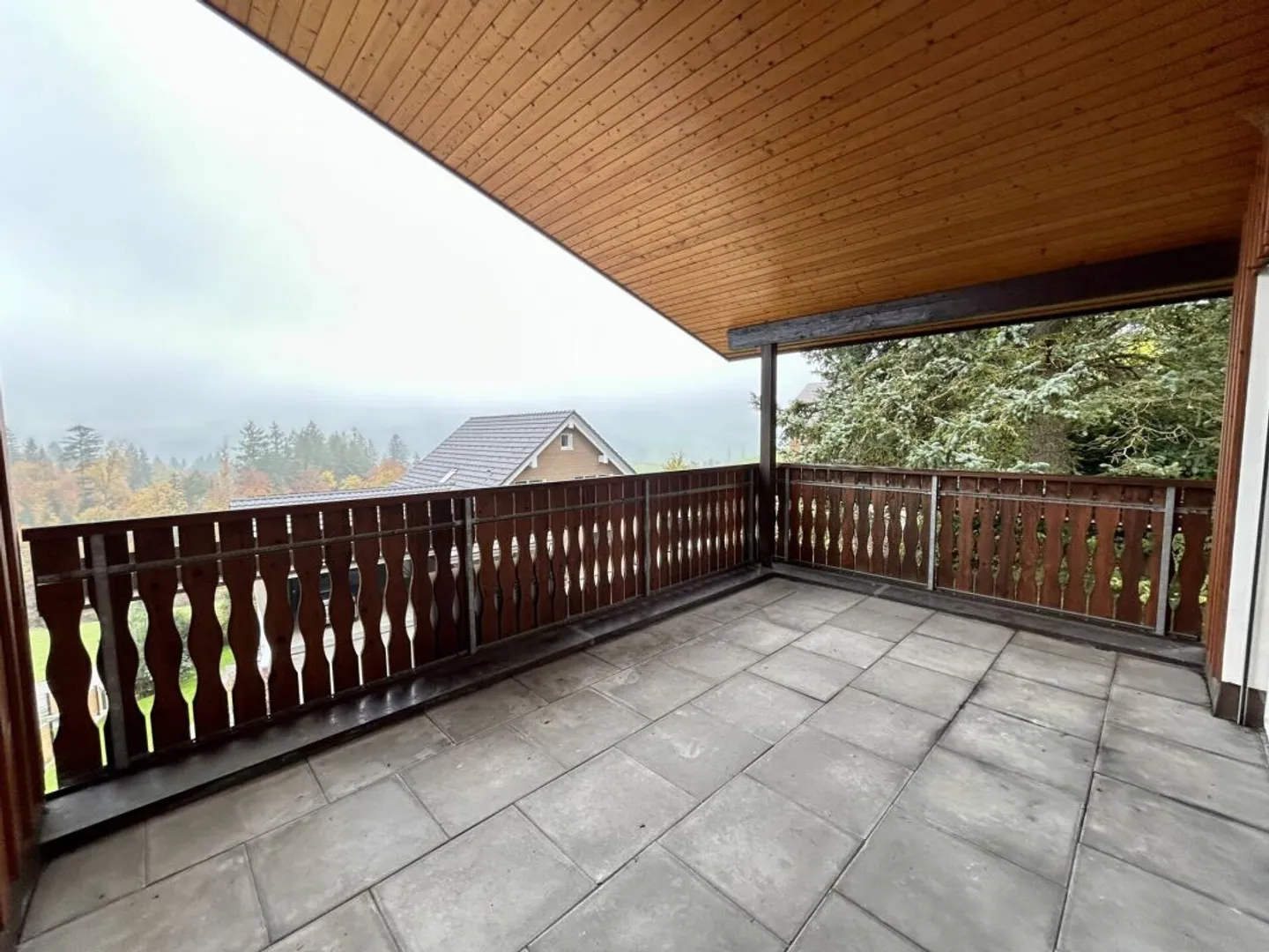 Charming 3.5 Room House with Apartment - Photo 5 of 13