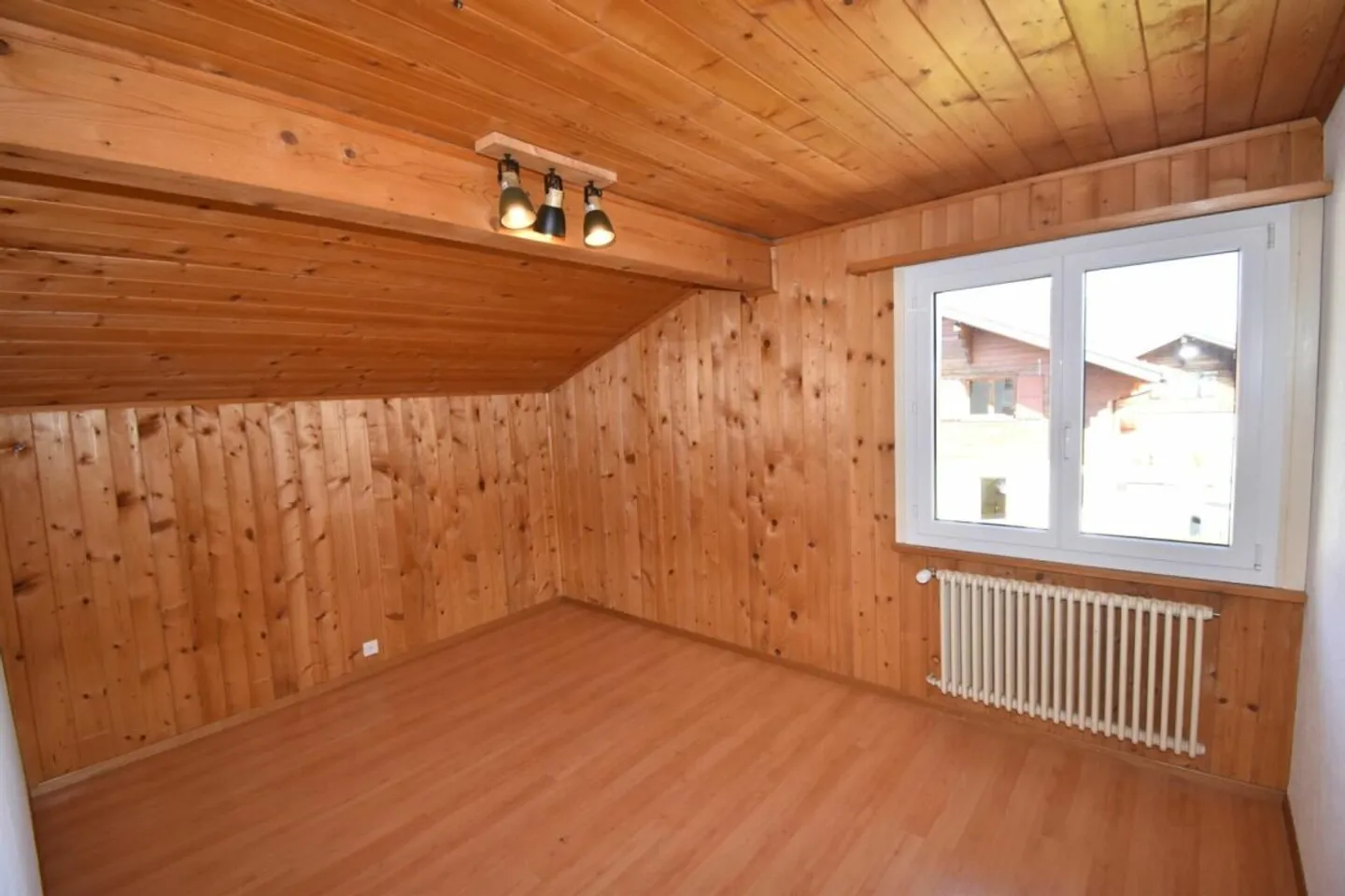 Individual Villa 6 Rooms in Leysin - Photo 10 of 13