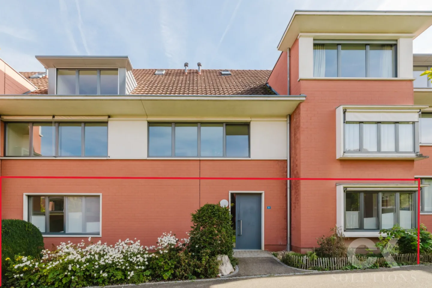 Spazioso appartamento con giardino di 5 locali a Oberwil - Vivere con stile, spazio e natura - Foto 2 di 13