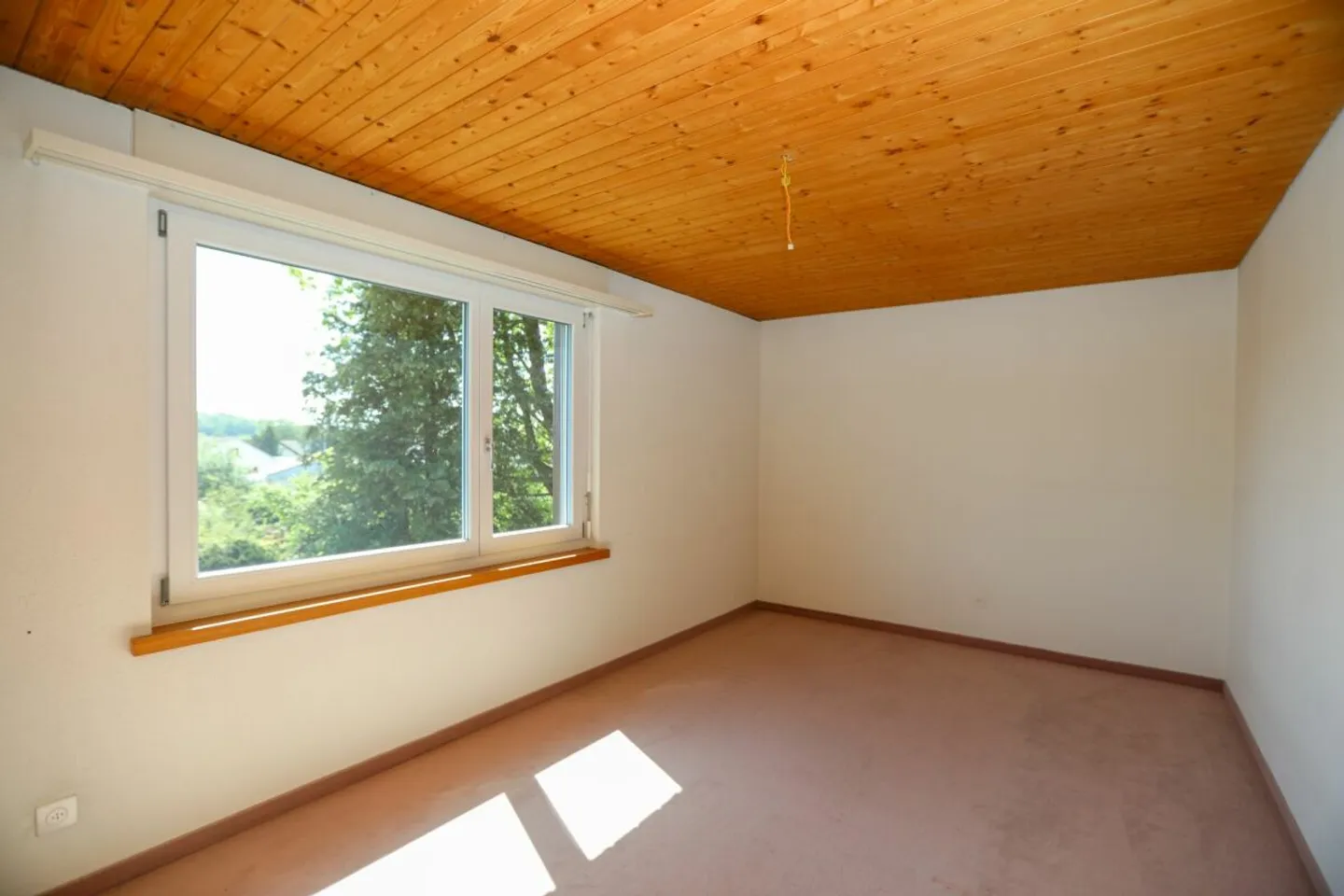 Penthouse spacieux avec terrasse ensoleillée à Weinfelden - Photo 7 sur 12