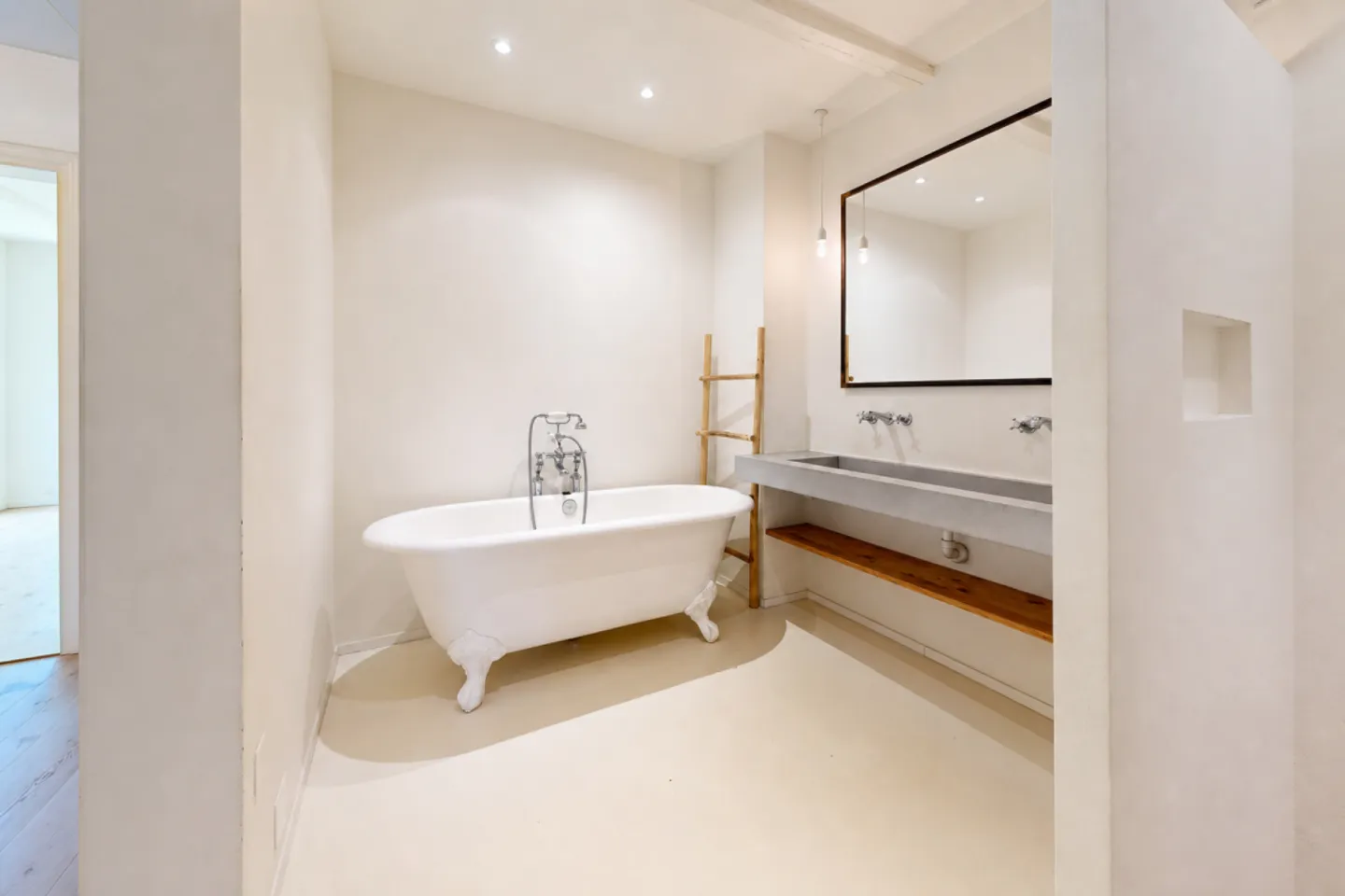 Charming city apartment in Gundeli - Photo 7 of 13