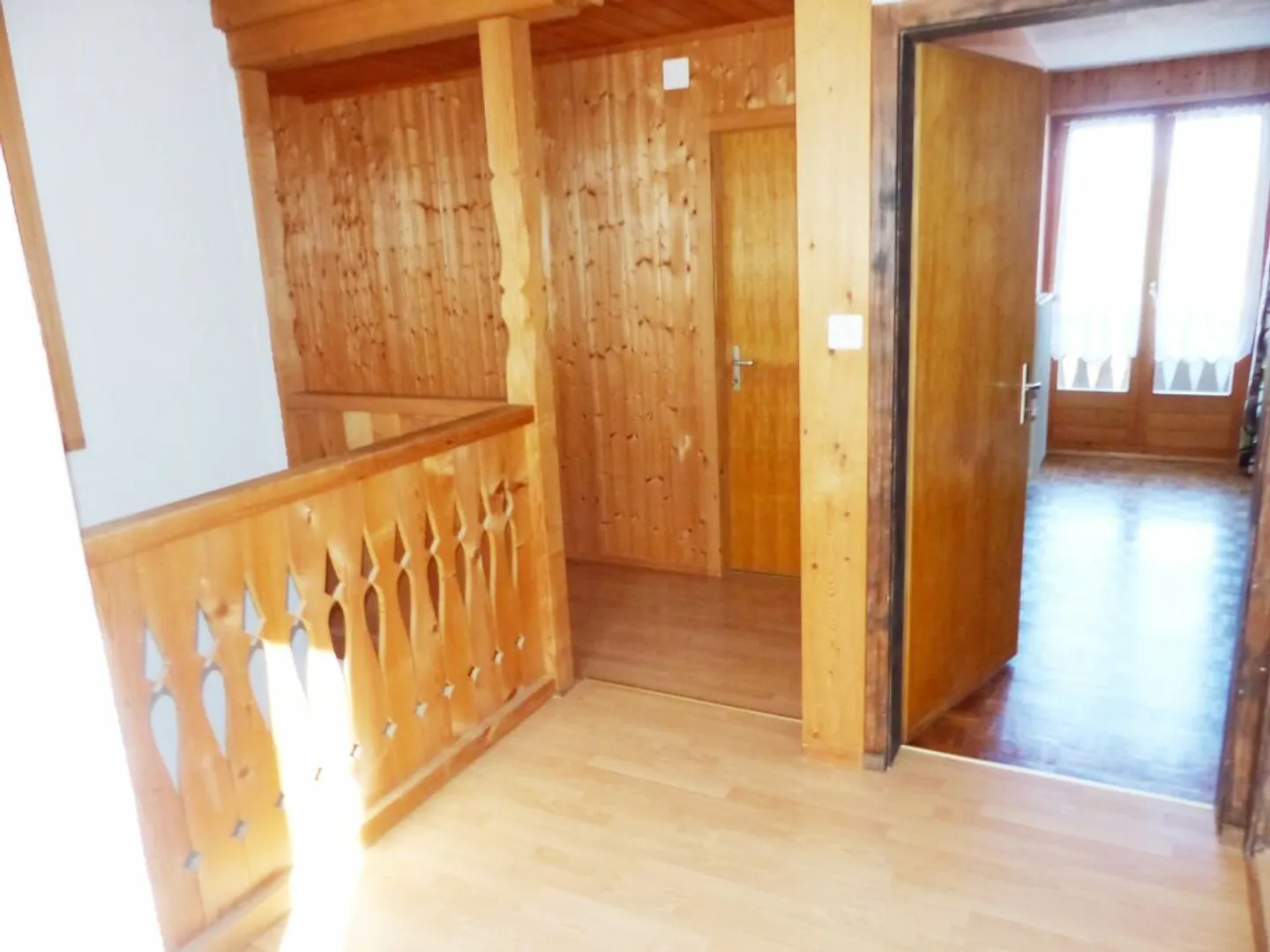 LARGE SINGLE-FAMILY HOUSE WITH POTENTIAL - Photo 9 of 13