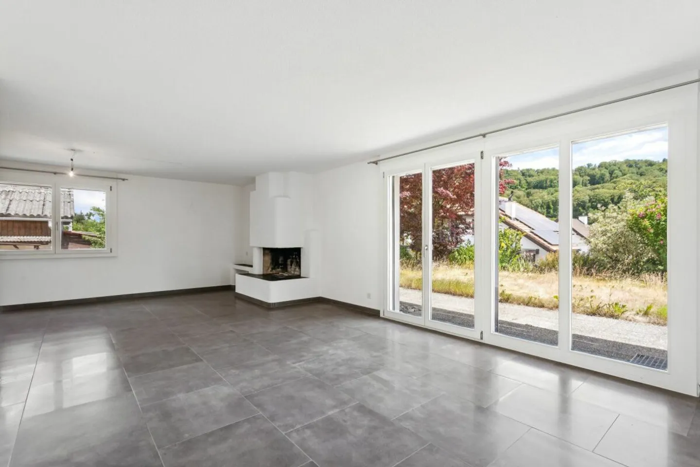 Well-maintained single-family house in a quiet residential area in Gals BE - Photo 3 of 13