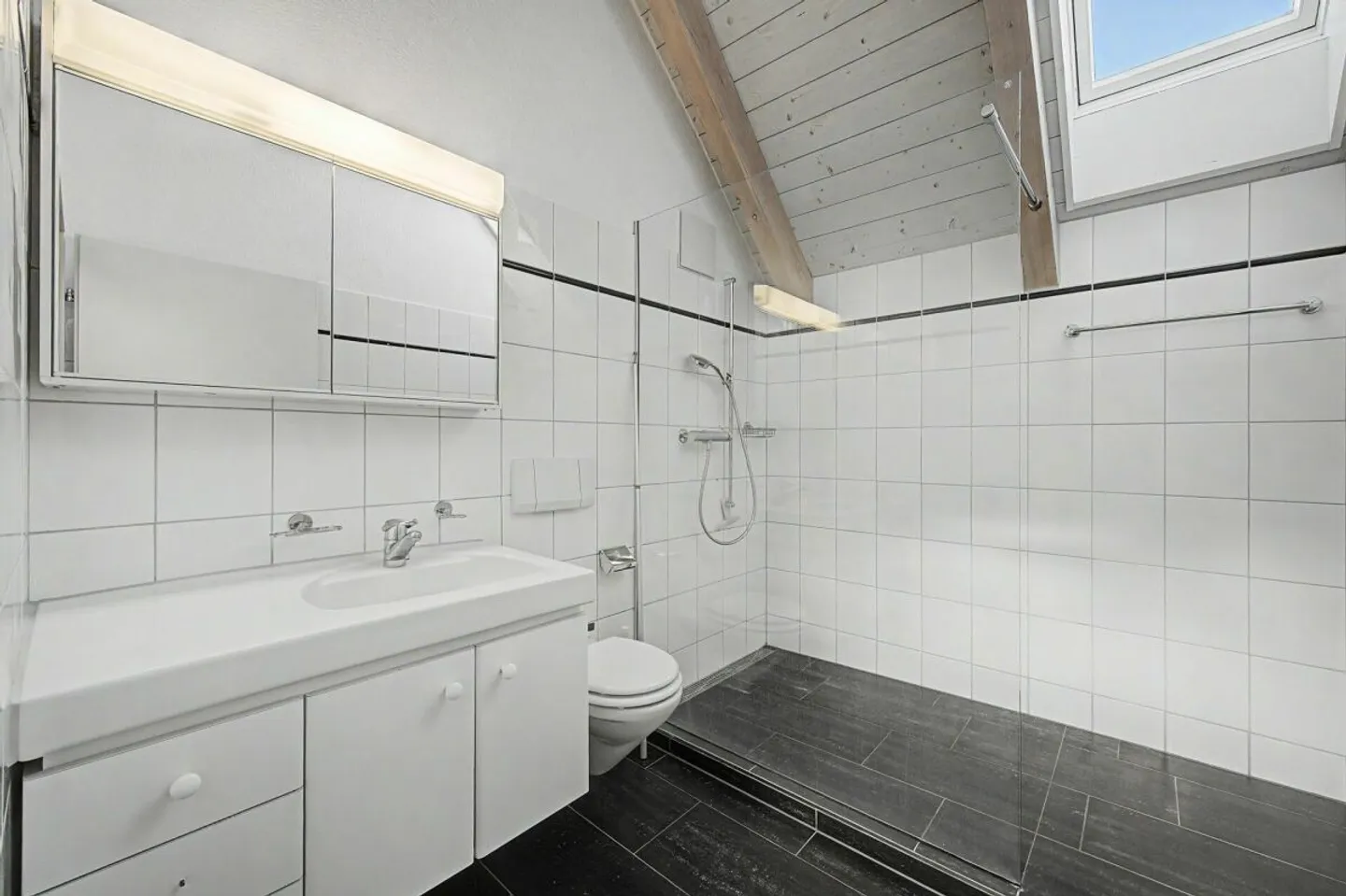 Cozy 2.5-room apartment in a green environment - Photo 7 of 12