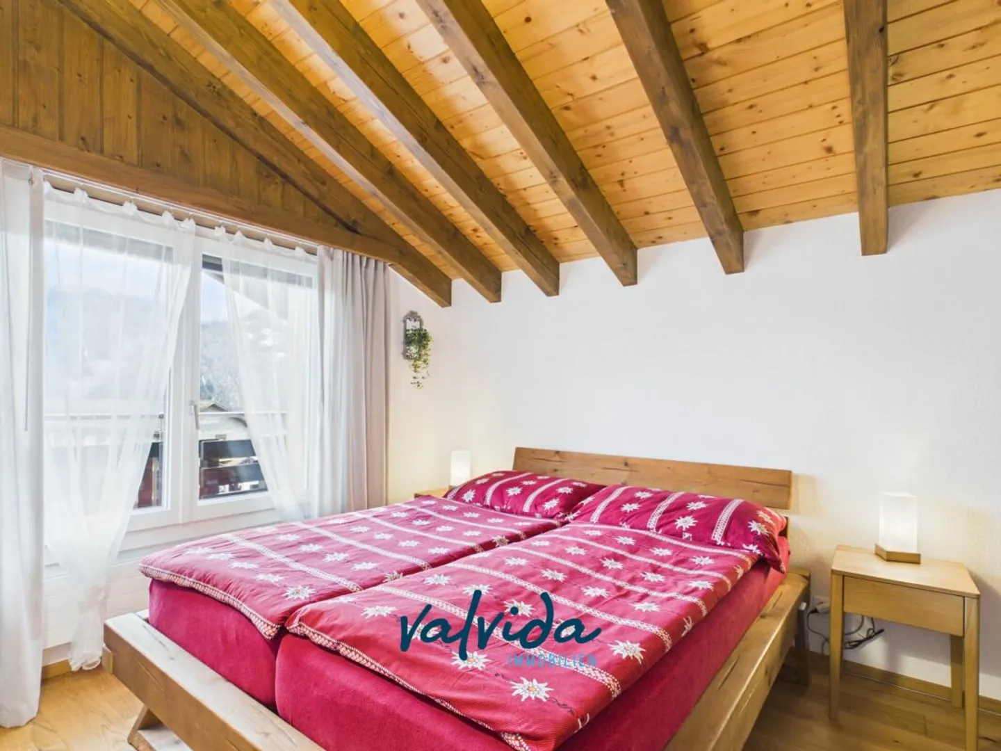 Penthouse in the Heart of Grächen - Photo 7 of 9