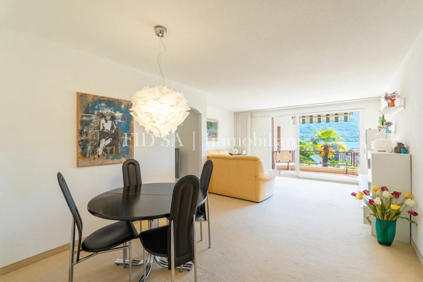 MURALTO - Apartment with lake view near the station and the lakeside - Photo 3 of 12