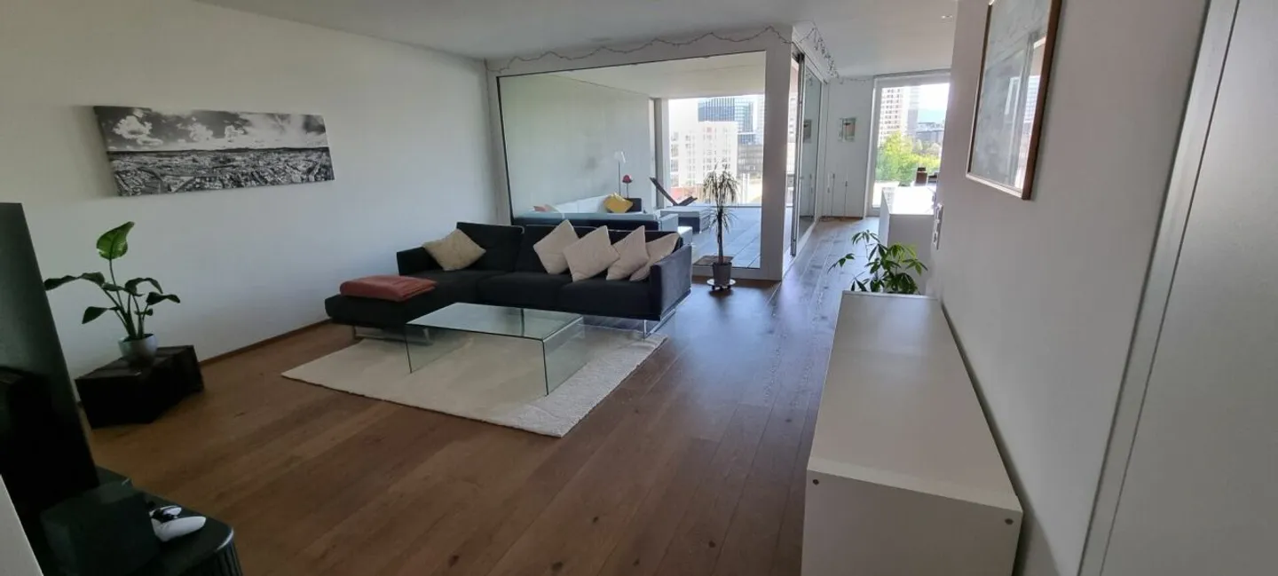 Exclusive Apartment in Zurich - Photo 3 of 12