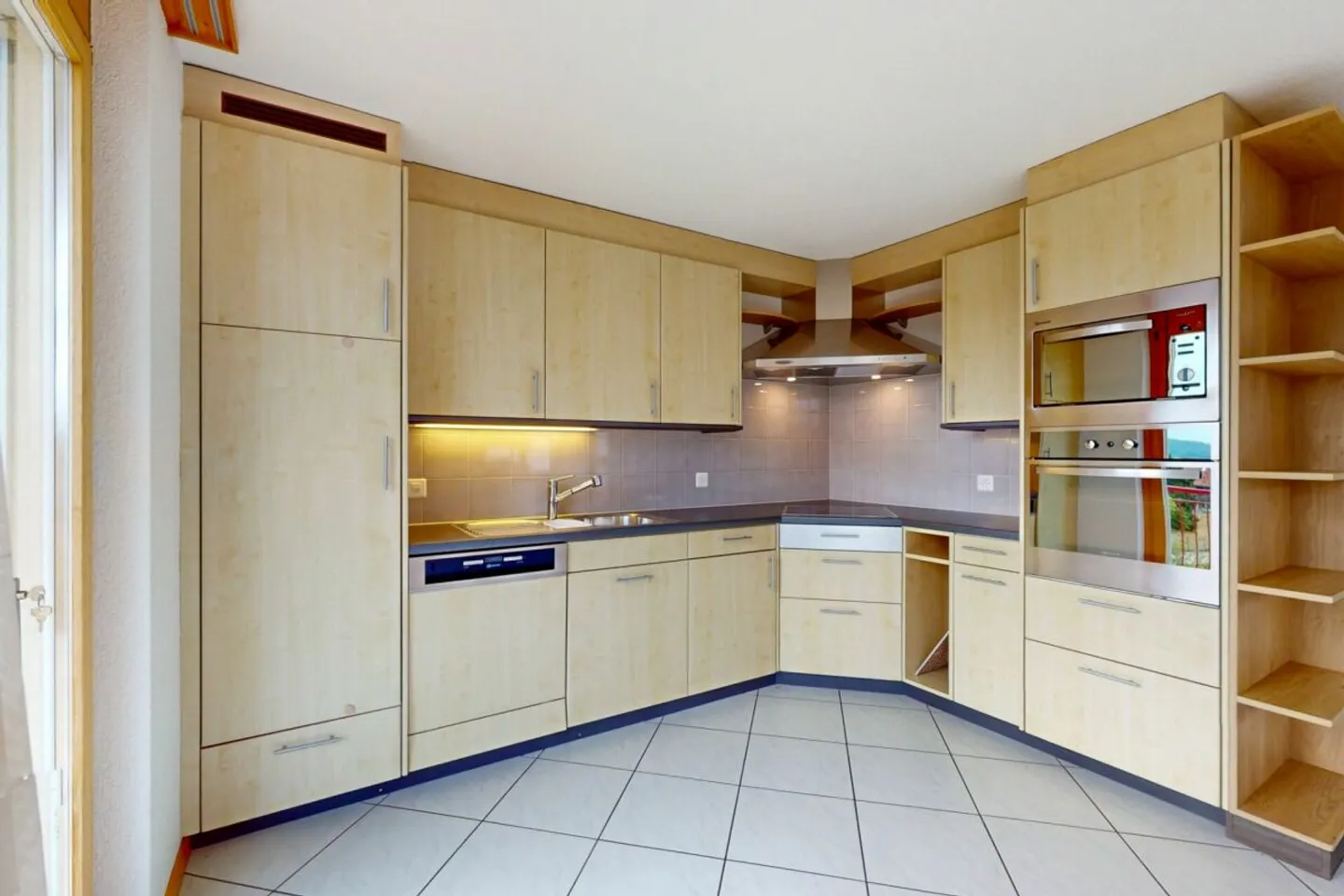 Deux appartements, une maison pleine de possibilités - Photo 12 sur 13