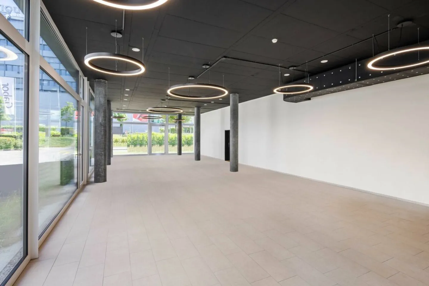 Spazio ufficio/pratica di alta qualità con ottima connessione - Spreitenbach - Foto 2 di 7